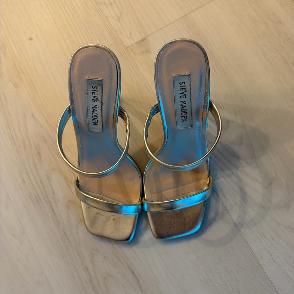 Steve Madden Metallic Gold Heels